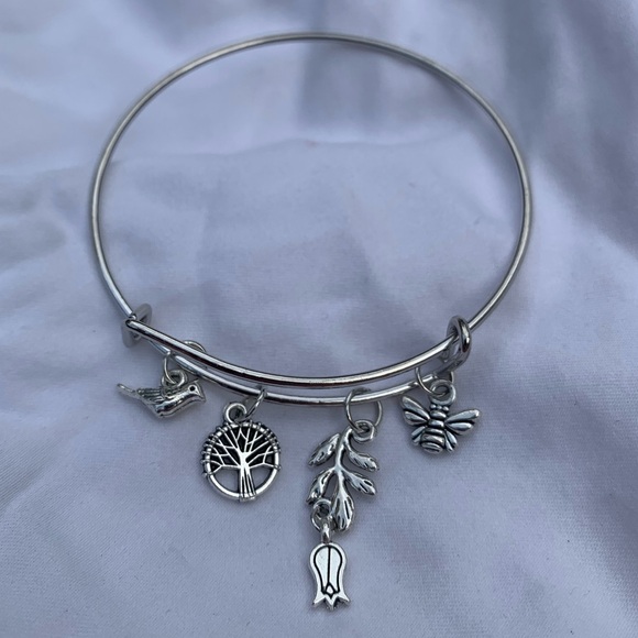 Brand New! Handmade! Adjustable Charm Bangle Bracelet! - Picture 3 of 5